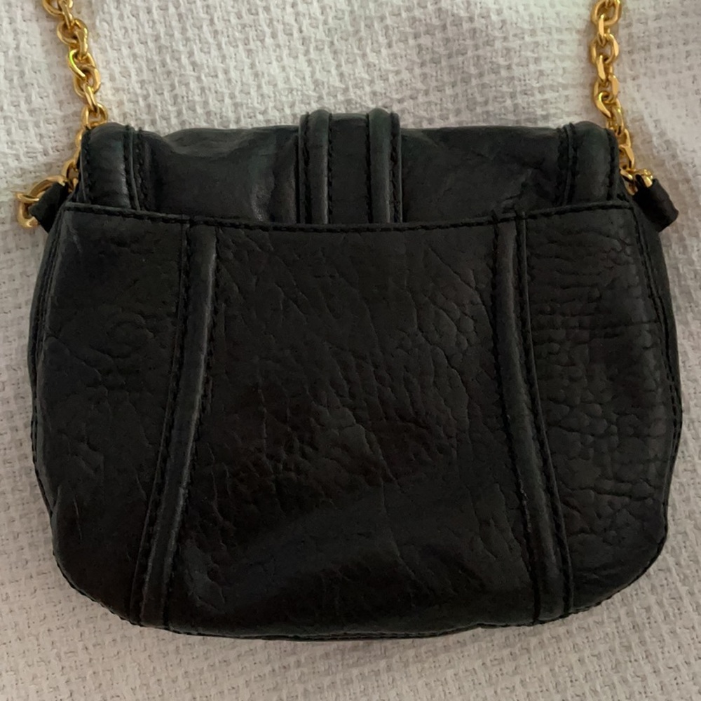 Juicy Leather Crossbody - Picture 4 of 5